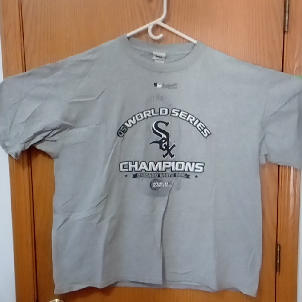 2005 Chicago White Sox World series championship t-shirt